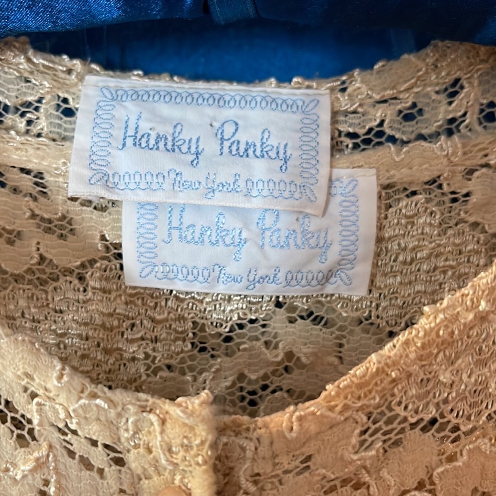 Vintage Lace 2 piece Cardigan & Tank - Picture 2 of 9